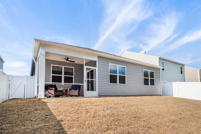 320 Emery Oak Dr., Murrells Inlet, SC 29576