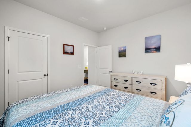 320 Emery Oak Dr., Murrells Inlet, SC 29576