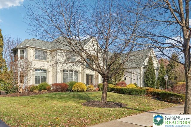 25 Saddle Lane, Easton, PA 18045