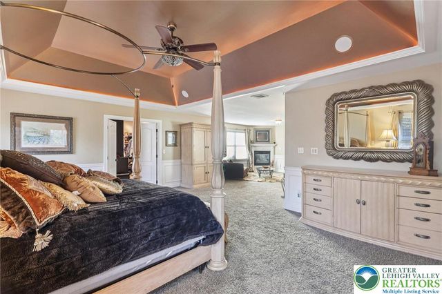 25 Saddle Lane, Easton, PA 18045