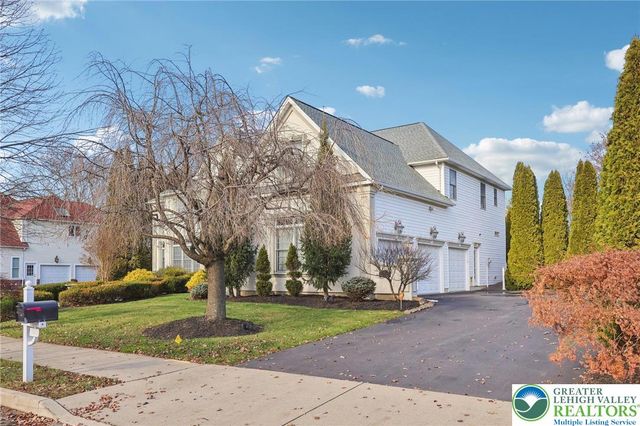 25 Saddle Lane, Easton, PA 18045