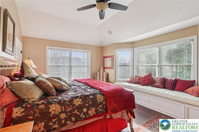 25 Saddle Lane, Easton, PA 18045