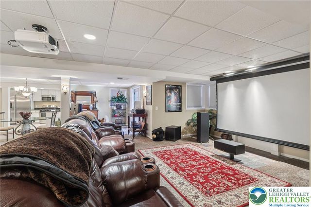 25 Saddle Lane, Easton, PA 18045