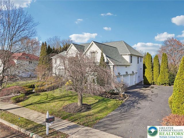 25 Saddle Lane, Easton, PA 18045