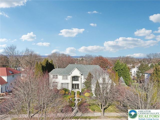 25 Saddle Lane, Easton, PA 18045