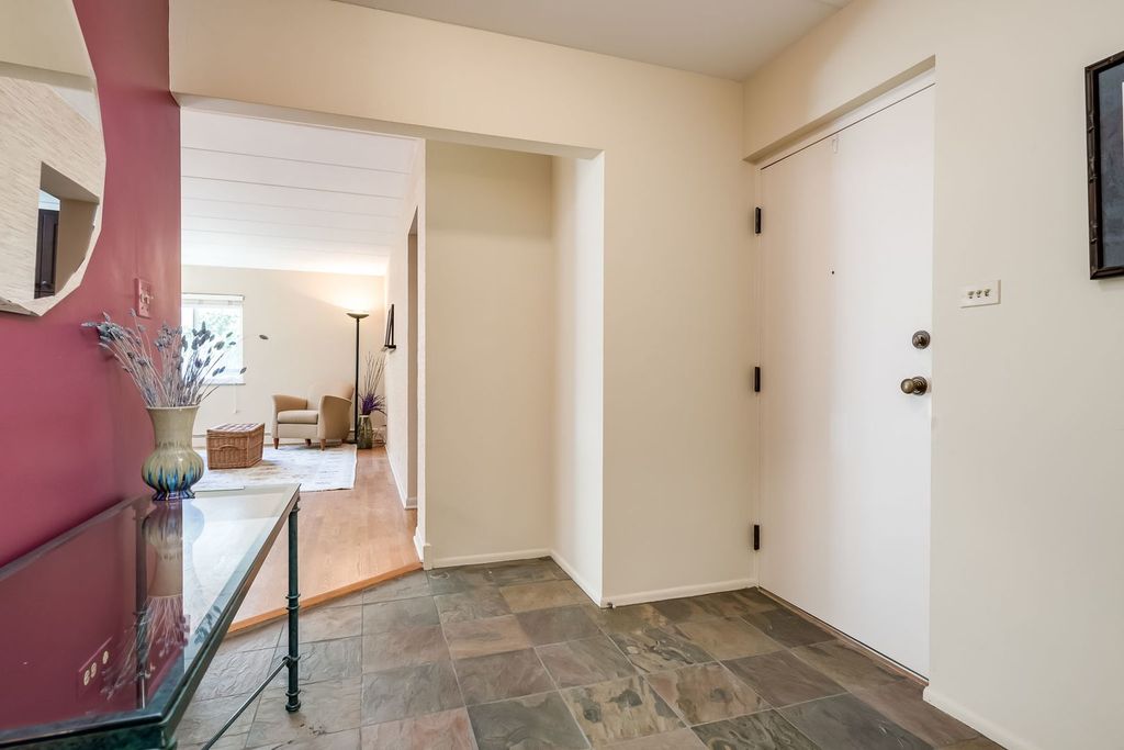 224 N Kenilworth Avenue 2B, Oak Park, IL 60302 — photo 4