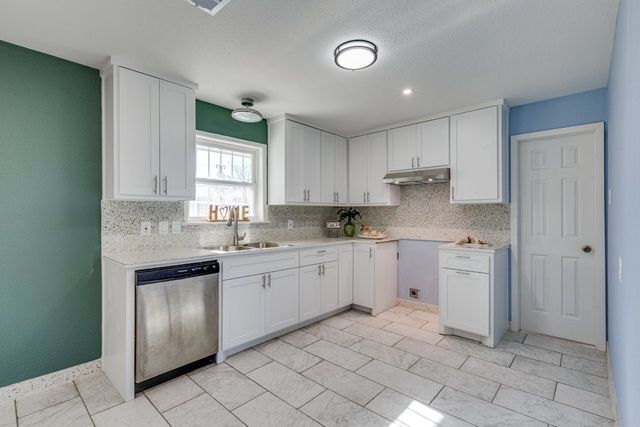 1530 Caravan Trail, Dallas, TX 75241