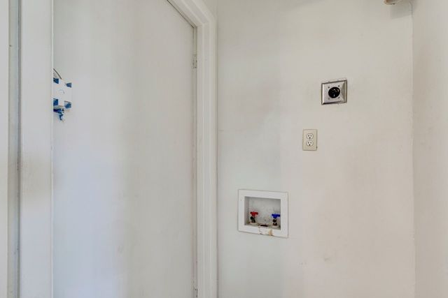 1530 Caravan Trail, Dallas, TX 75241