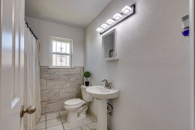 1530 Caravan Trail, Dallas, TX 75241