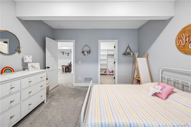 2211 Foxtail Drive, Kearney, MO 64060