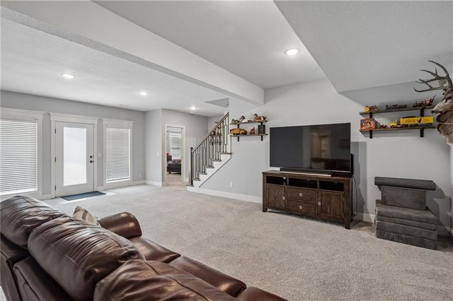 2211 Foxtail Drive, Kearney, MO 64060