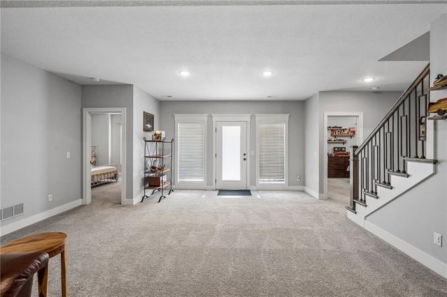 2211 Foxtail Drive, Kearney, MO 64060
