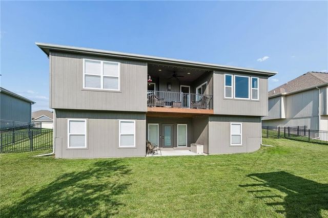 2211 Foxtail Drive, Kearney, MO 64060