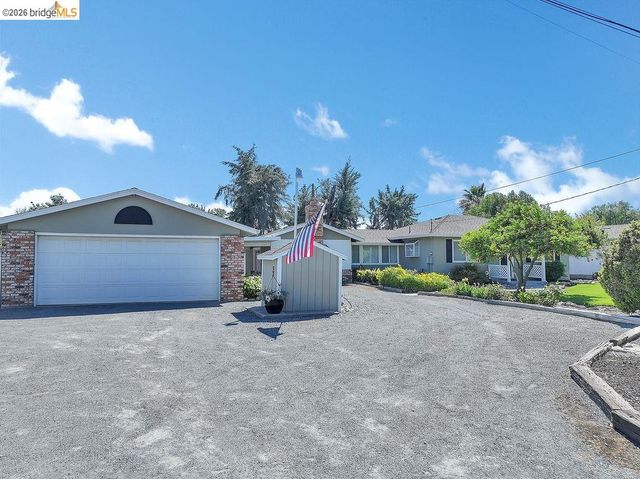 420 Lone Oak Ct, Brentwood, CA 94513