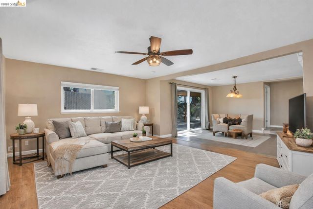 420 Lone Oak Ct, Brentwood, CA 94513