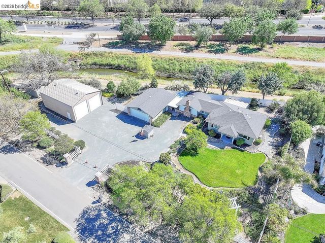 420 Lone Oak Ct, Brentwood, CA 94513