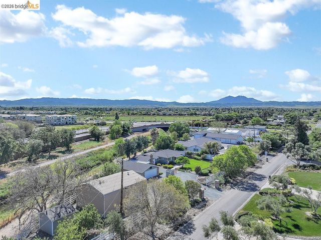 420 Lone Oak Ct, Brentwood, CA 94513