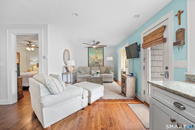 927 East Broadway, Milford, CT 06460