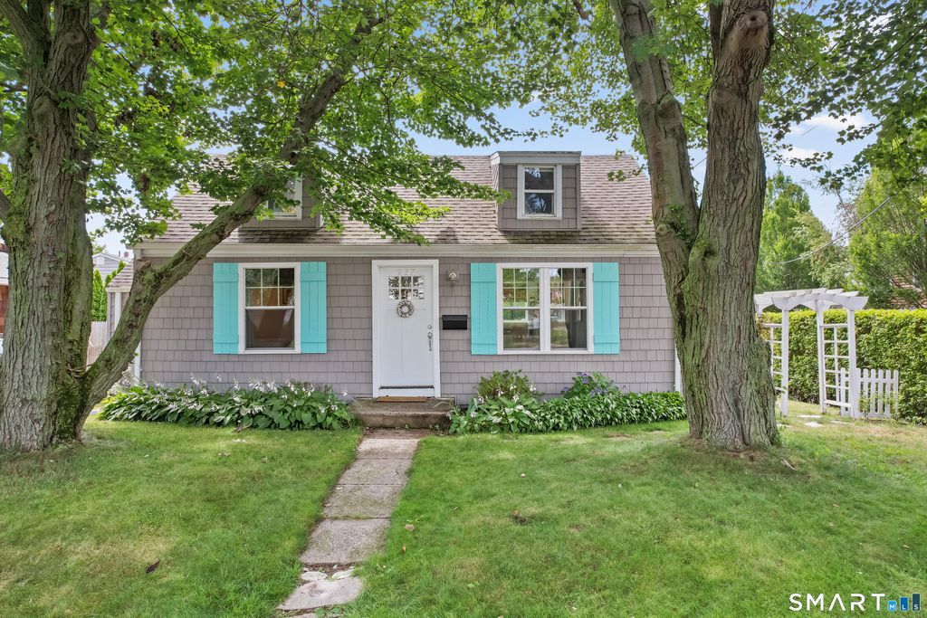 927 East Broadway, Milford, CT 06460