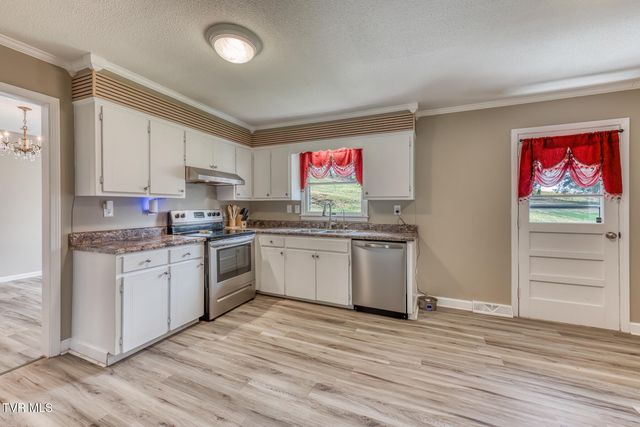 148 Unaka Subdivision Road, Elizabethton, TN 37643