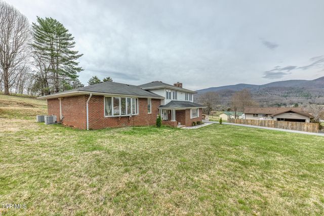 148 Unaka Subdivision Road, Elizabethton, TN 37643