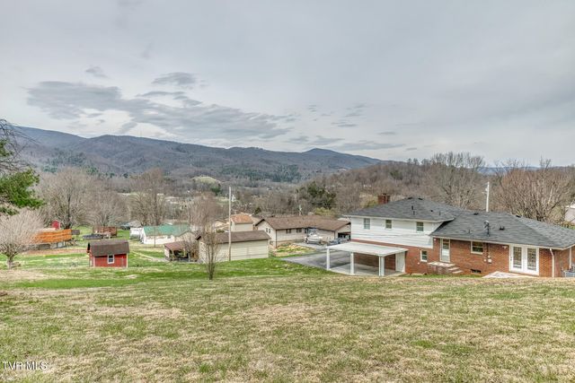 148 Unaka Subdivision Road, Elizabethton, TN 37643