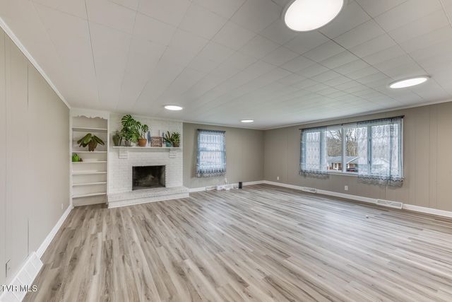 148 Unaka Subdivision Road, Elizabethton, TN 37643