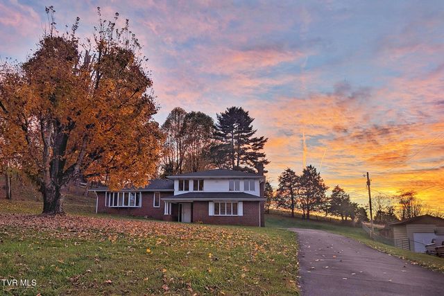 148 Unaka Subdivision Road, Elizabethton, TN 37643