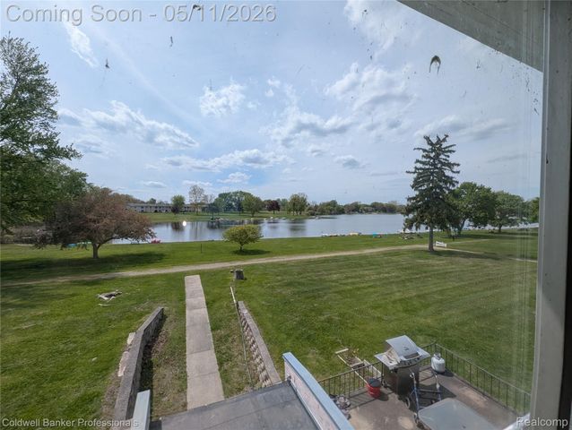 26945 Milford 8, Lyon Charter Township, MI 48178