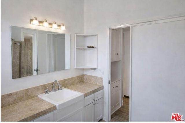 7000 S La Cienega Boulevard 28, Inglewood, CA 90302