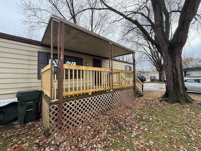 3910 Ingleside Place, Park City, IL 60085