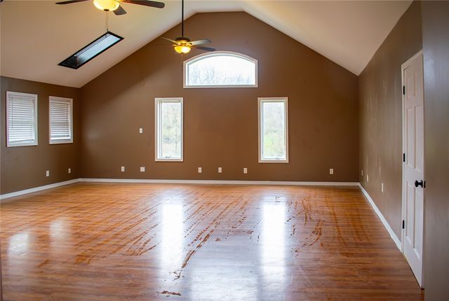 1378 Robbins Station Rd, North Huntingdon, PA 15642