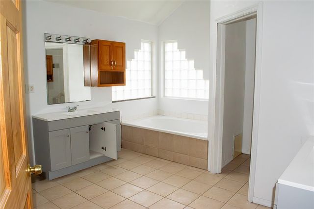 1378 Robbins Station Rd, North Huntingdon, PA 15642