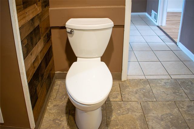 1378 Robbins Station Rd, North Huntingdon, PA 15642