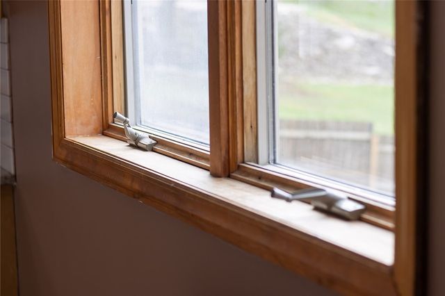 1378 Robbins Station Rd, North Huntingdon, PA 15642