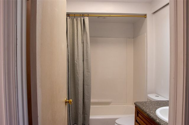 1378 Robbins Station Rd, North Huntingdon, PA 15642