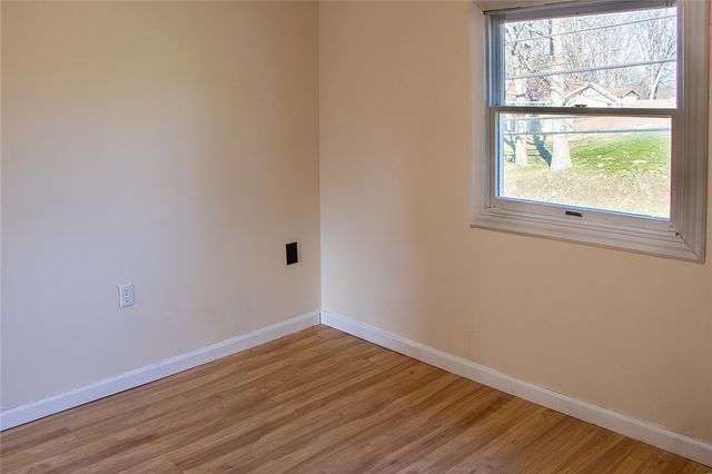 1378 Robbins Station Rd, North Huntingdon, PA 15642