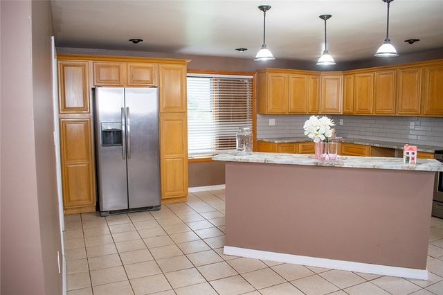 1378 Robbins Station Rd, North Huntingdon, PA 15642