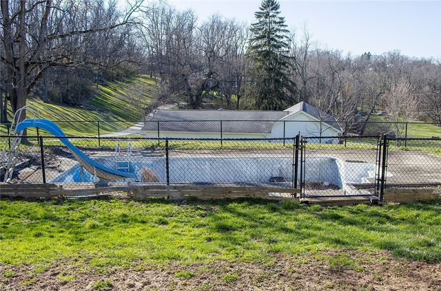 1378 Robbins Station Rd, North Huntingdon, PA 15642