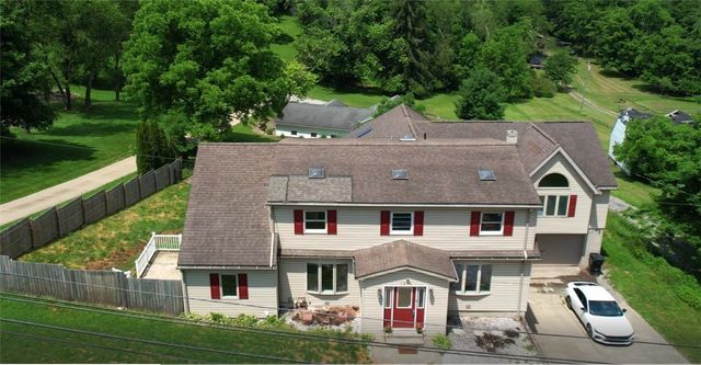 1378 Robbins Station Rd, North Huntingdon, PA 15642