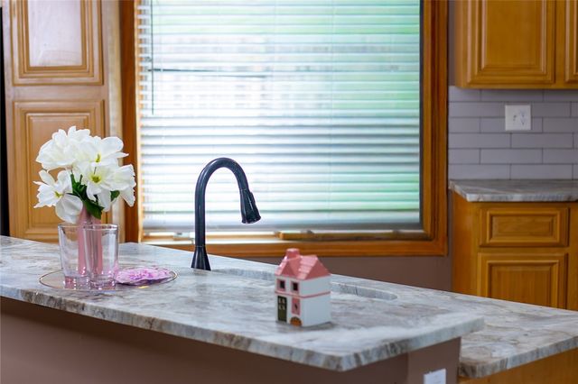 1378 Robbins Station Rd, North Huntingdon, PA 15642