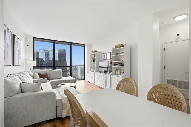 1280 W Peachtree NW Street 3713, Atlanta, GA 30309