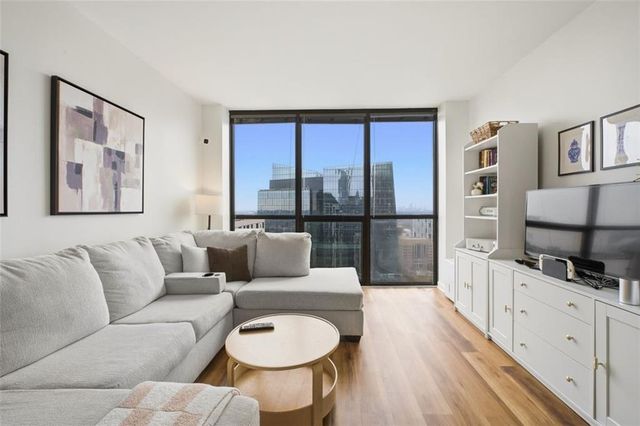 1280 W Peachtree NW Street 3713, Atlanta, GA 30309