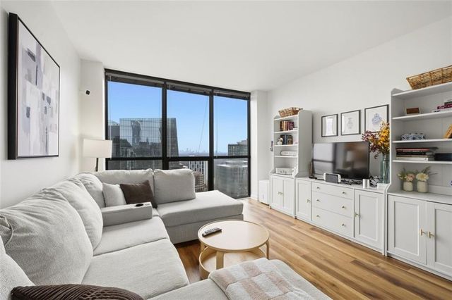 1280 W Peachtree NW Street 3713, Atlanta, GA 30309