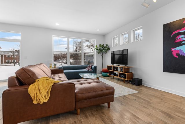 775 W Fairway Drive, Addison, IL 60101