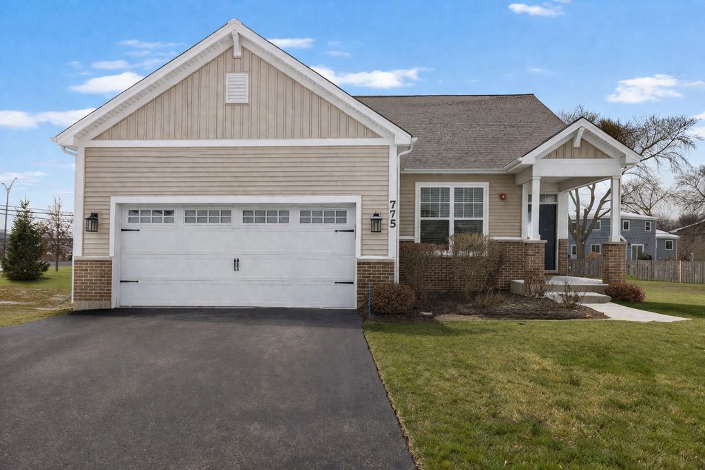 775 W Fairway Drive, Addison, IL 60101