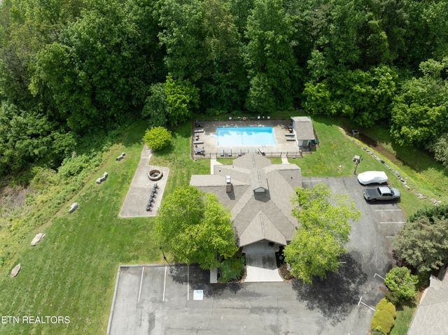 229 Bishops Cap Circle 106, Townsend, TN 37882