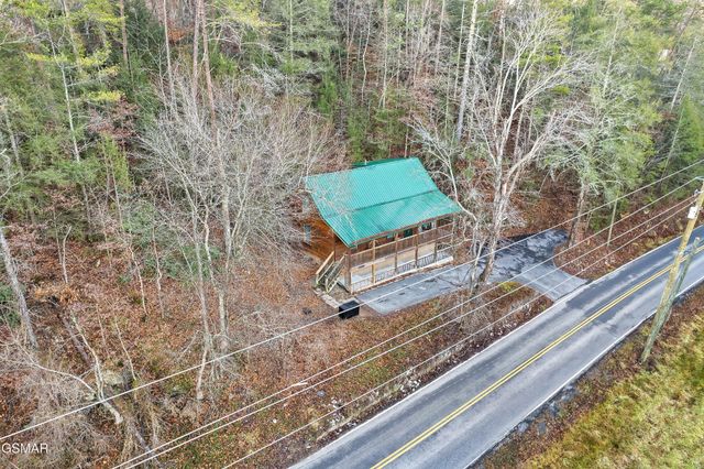 619 Pine Mtn Road, Pigeon Forge, TN 37863