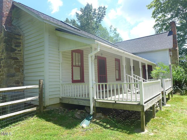 917 Phils Creek Road, Chapel Hill, NC 27516