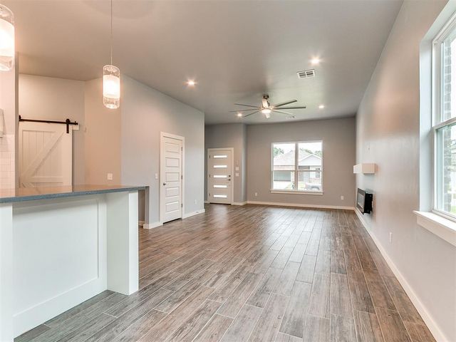 421 Remington Avenue, Jones, OK 73049
